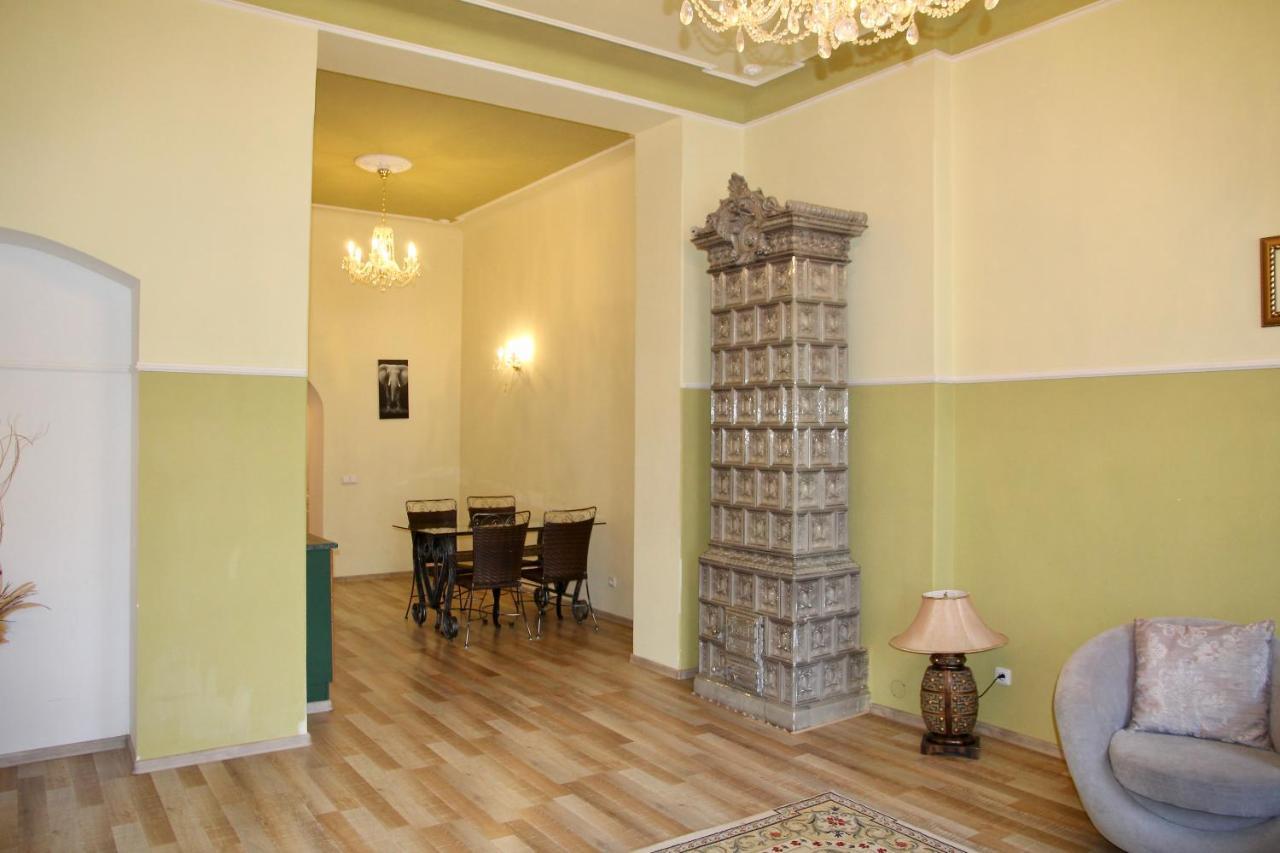 Apartman Sylva Na Stare Louce 42 Karlovy Vary Exterior photo